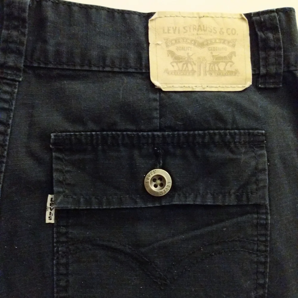 Levi's Navy Cargo Shorts Boys Size 18